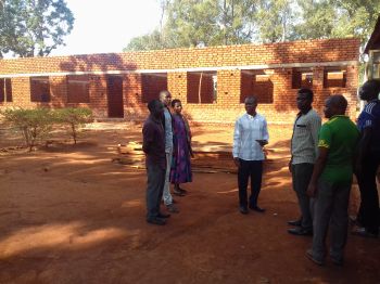 Das Verwaltungsgebäude  und Lehrerzimmer der Mkinga Secondary School.